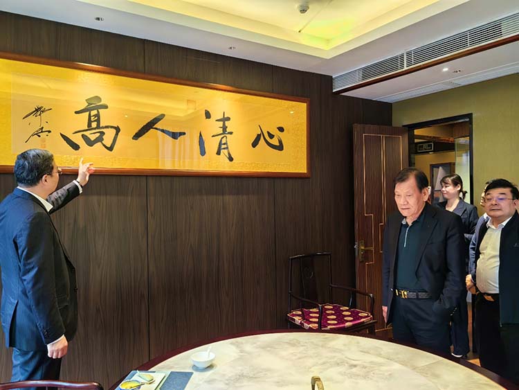 图片8.jpg